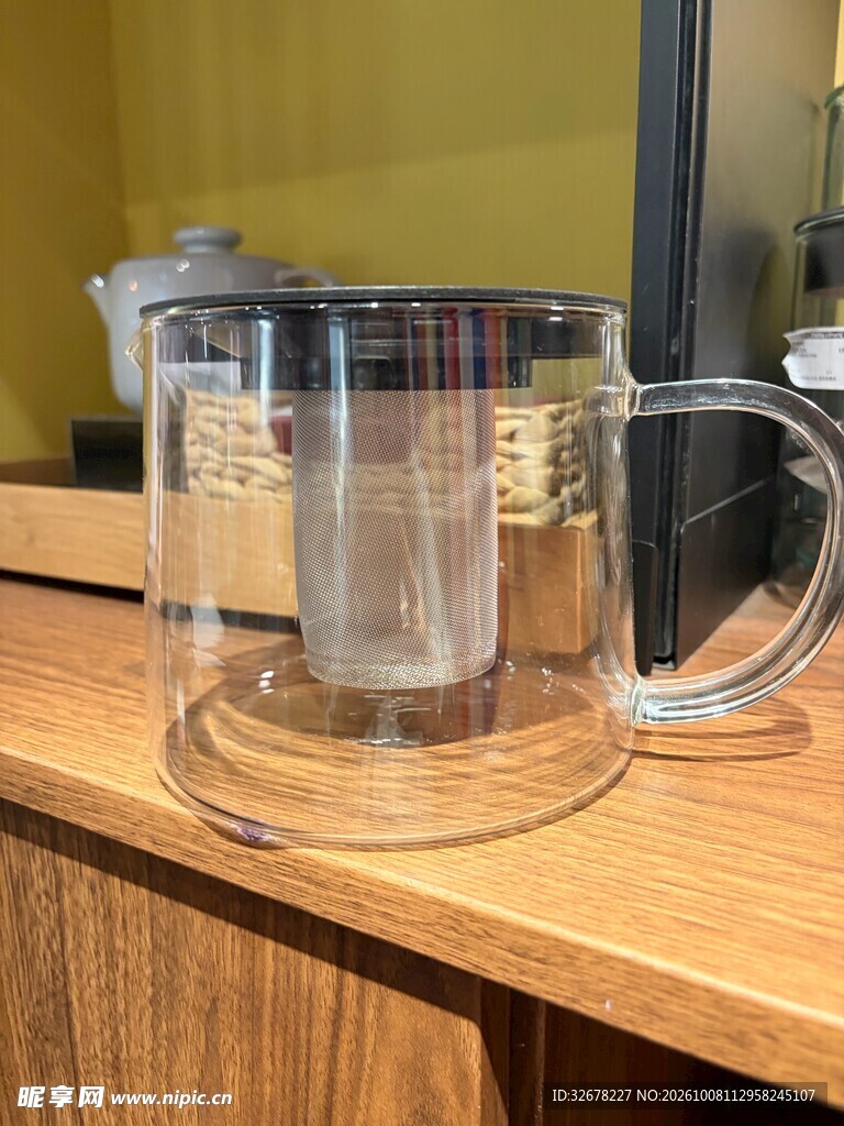 玻璃杯