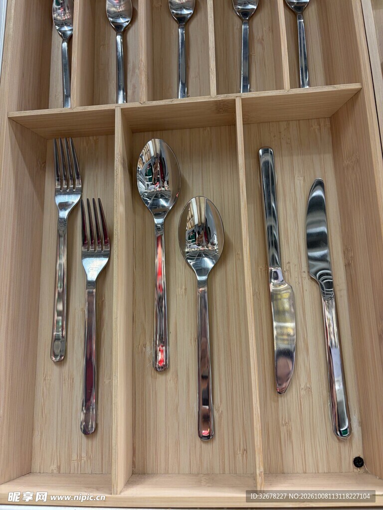 餐具
