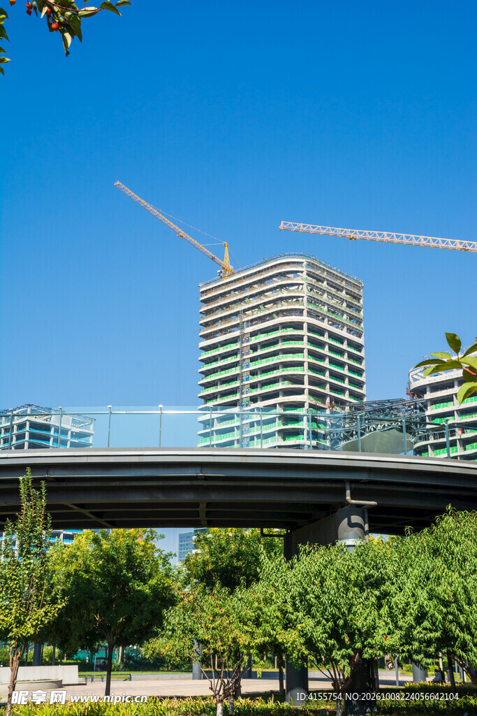 城市在建高楼景观