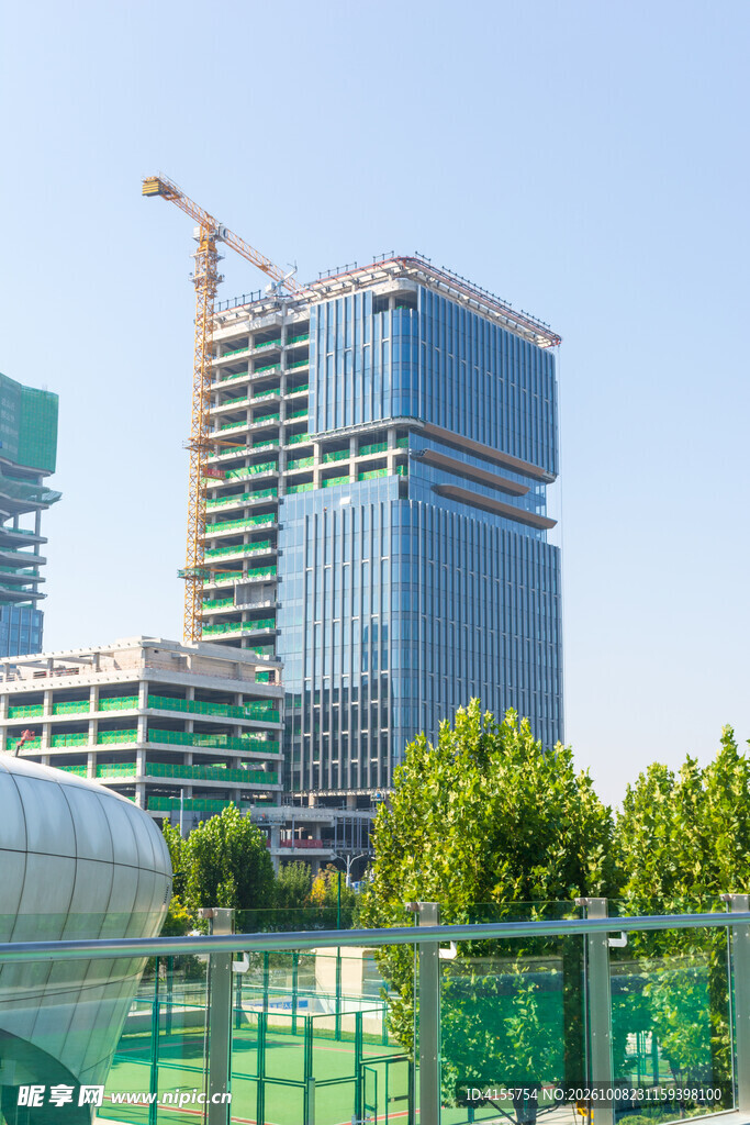 施工中的城市高楼