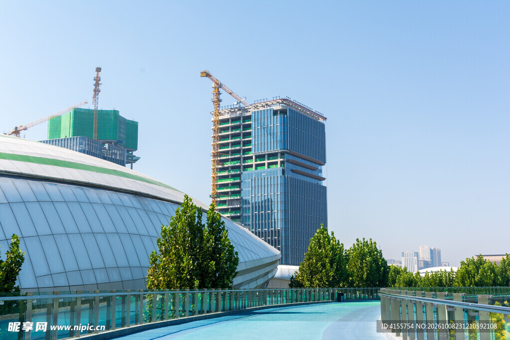 城市在建高楼景观