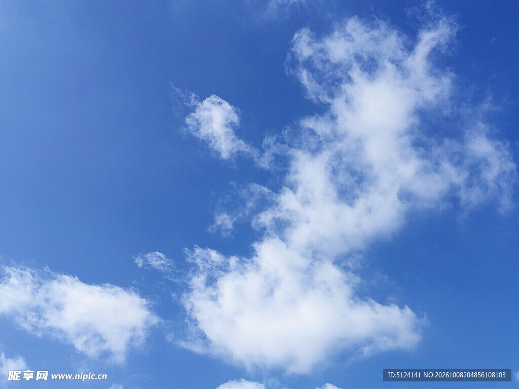 蓝天白云