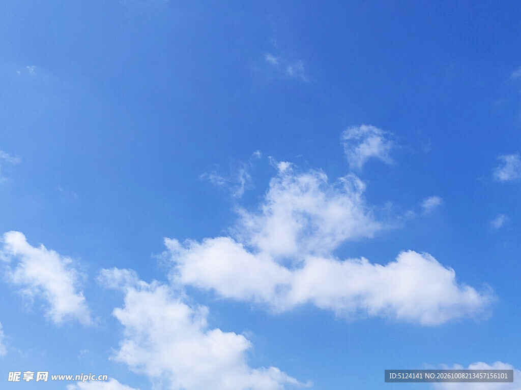 蓝天白云