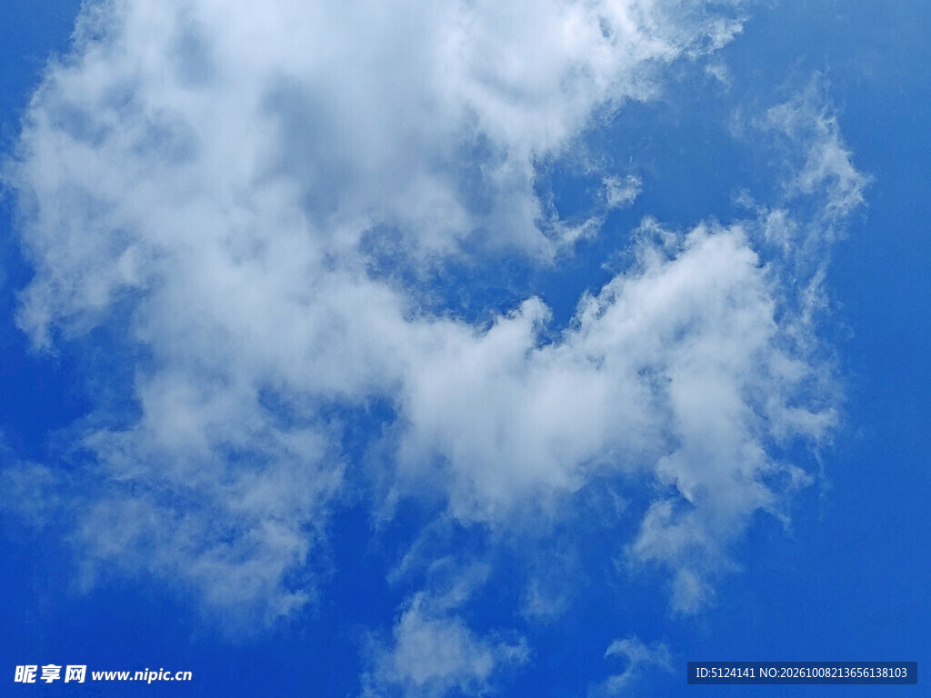 蓝天白云