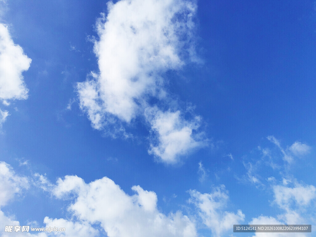 蓝天白云