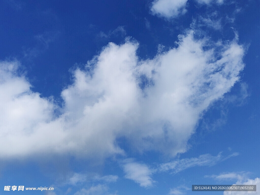 蓝天白云