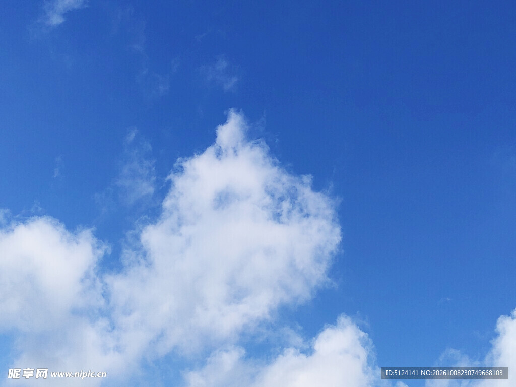 蓝天白云