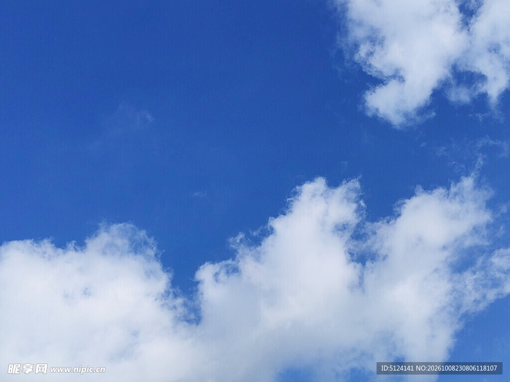 蓝天白云
