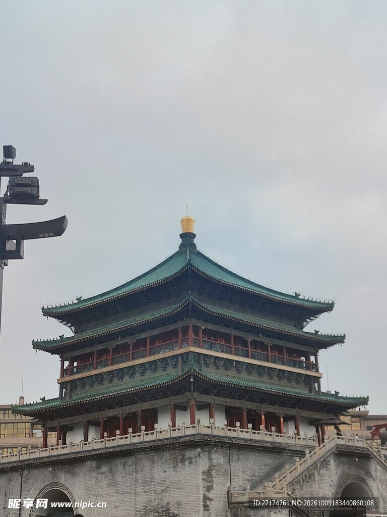 西安钟楼外景