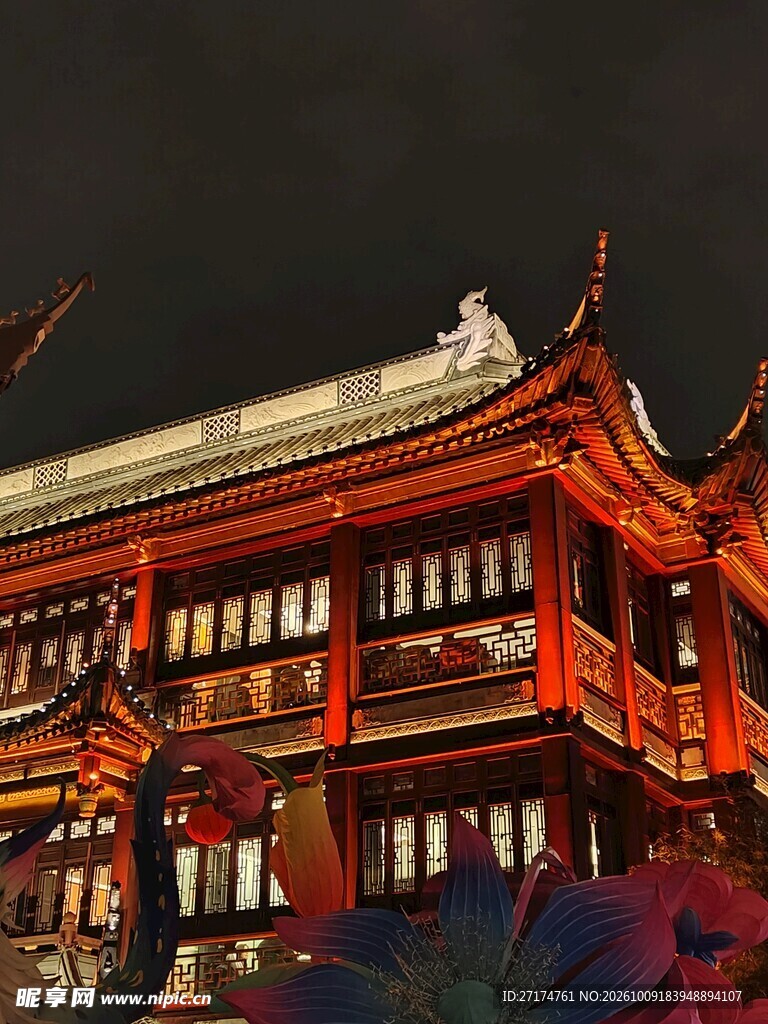 中式古建夜景