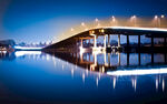 蓝调水岸大桥夜景