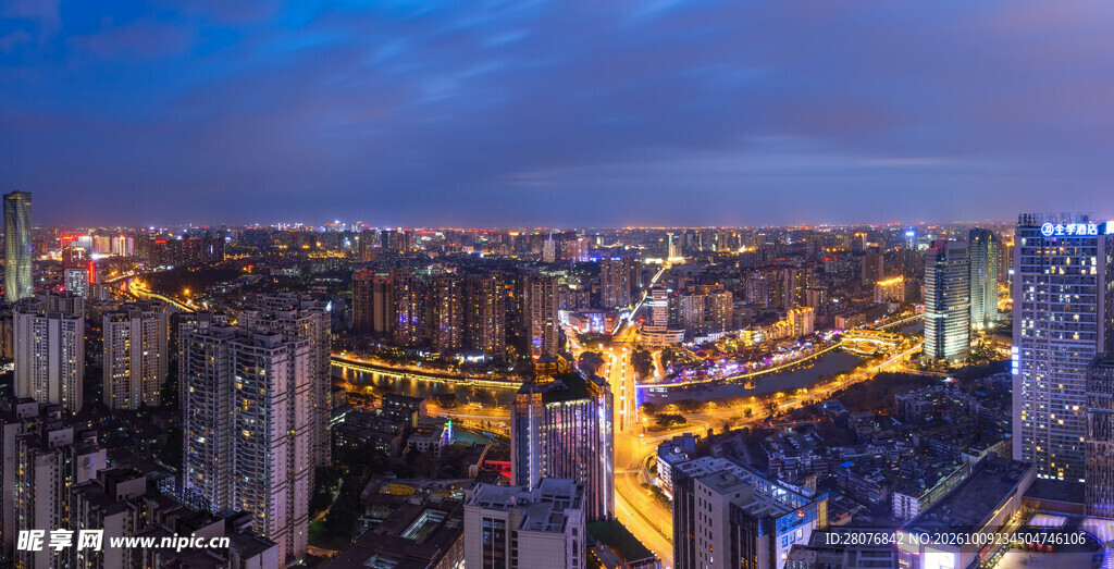 蓝调时刻城市夜景