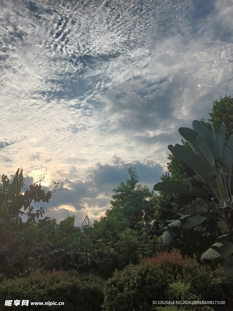 郊野黄昏云天美景