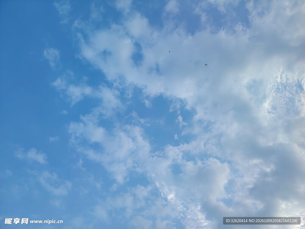 蓝天白云晴空景象