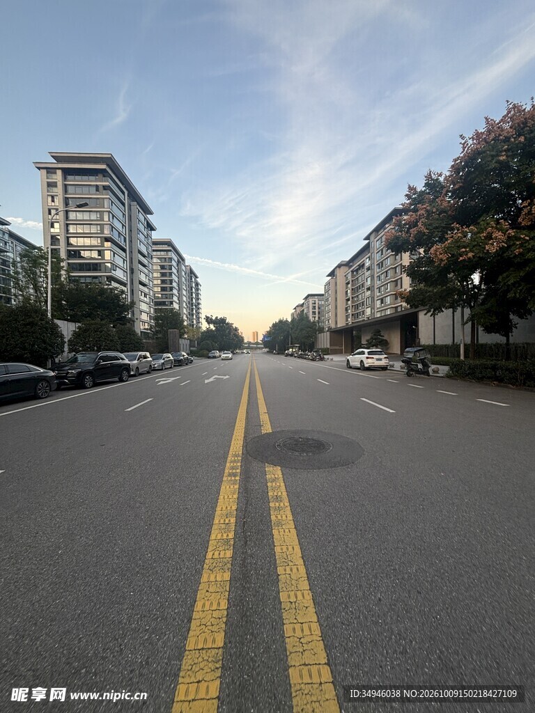 城市居民区道路街景