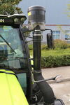 拖拉机局部外观特写