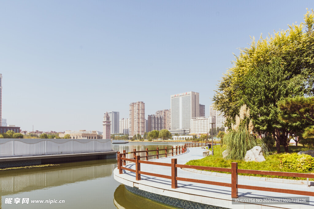城市河畔滨水步道景观