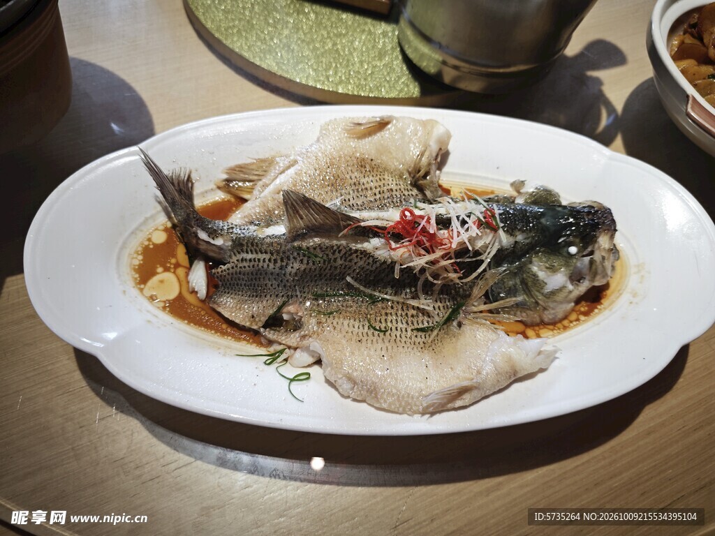 清蒸鲈鱼