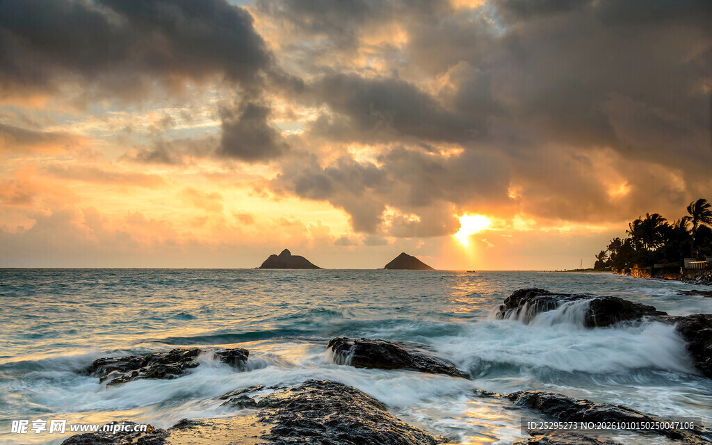 海滨日落壮丽风光