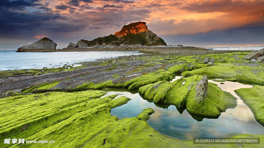 旷野黄昏自然美景