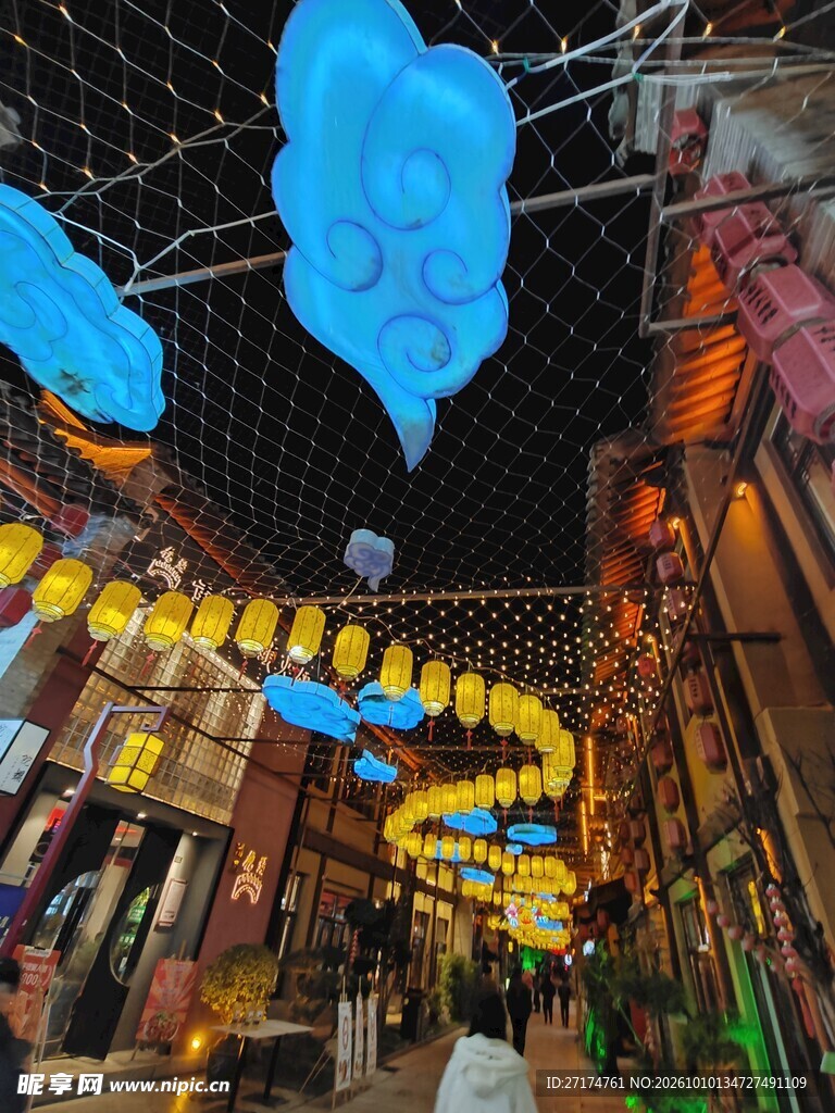 新春商业街夜景