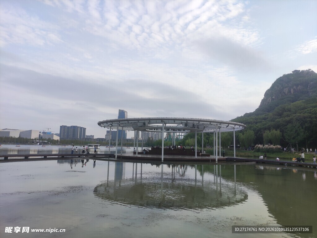 滨水湖畔景观风光
