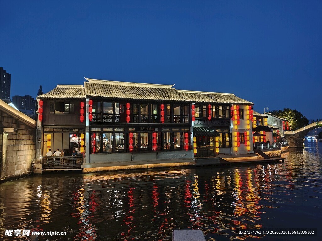 江南水乡夜景