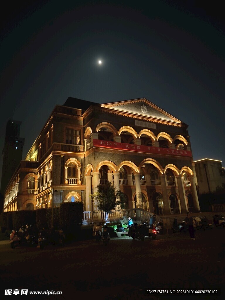 月夜欧式建筑夜景