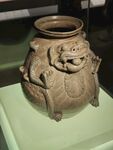 馆藏青瓷神兽尊