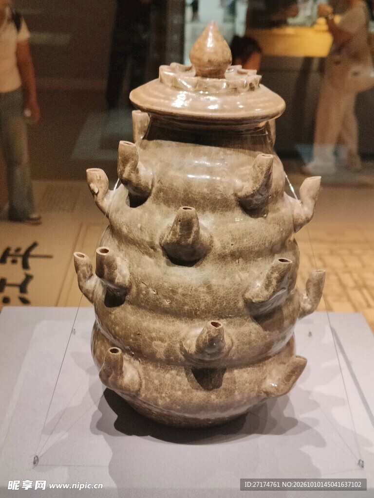 古代塔式陶瓷文物