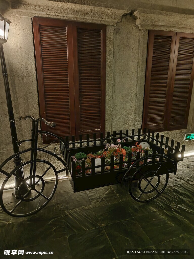 复古铁艺装饰花车