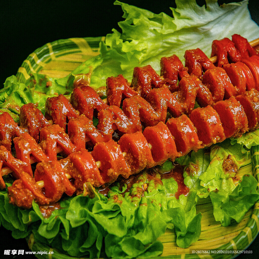 开花烤肠美食特写