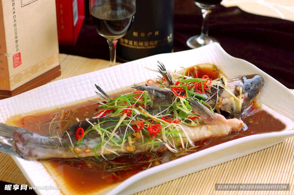 清蒸鲜鱼家常美食