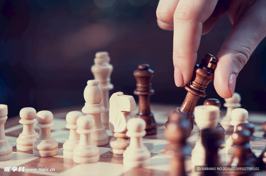 国际象棋落子瞬间