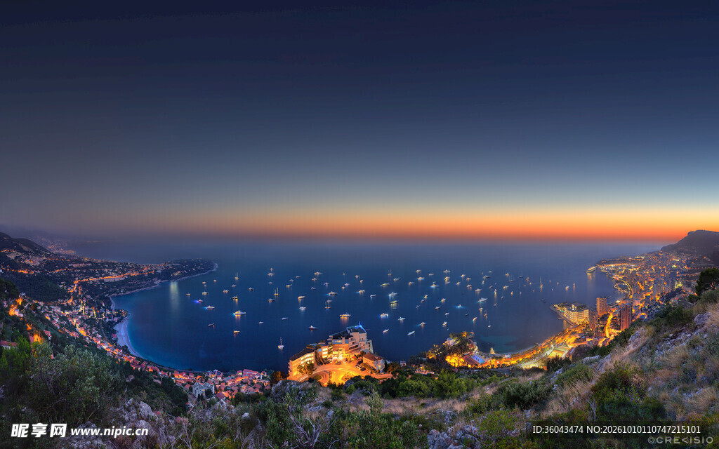海湾黄昏夜景全景