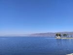 洱海 蓝天碧水湖岸风光
