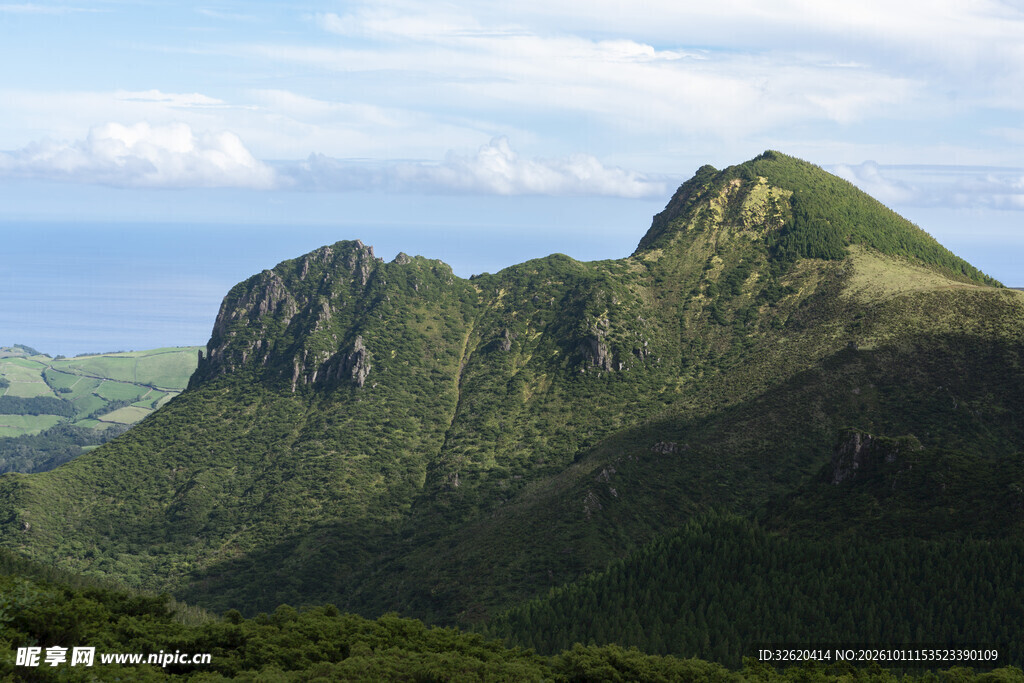 青山远景自然风光