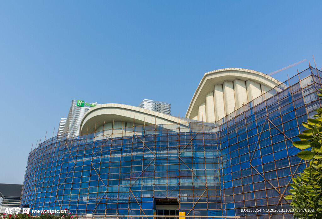现代流线型公共建筑