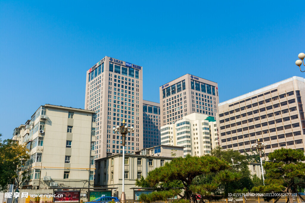 城市现代高楼建筑群