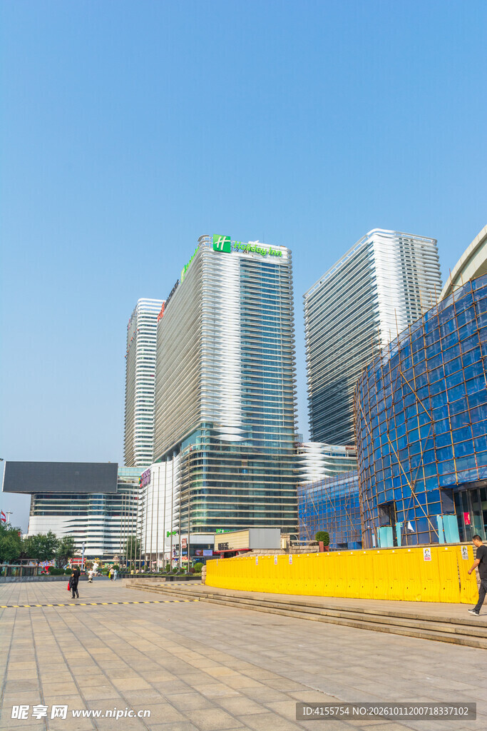 现代城市商务区街景