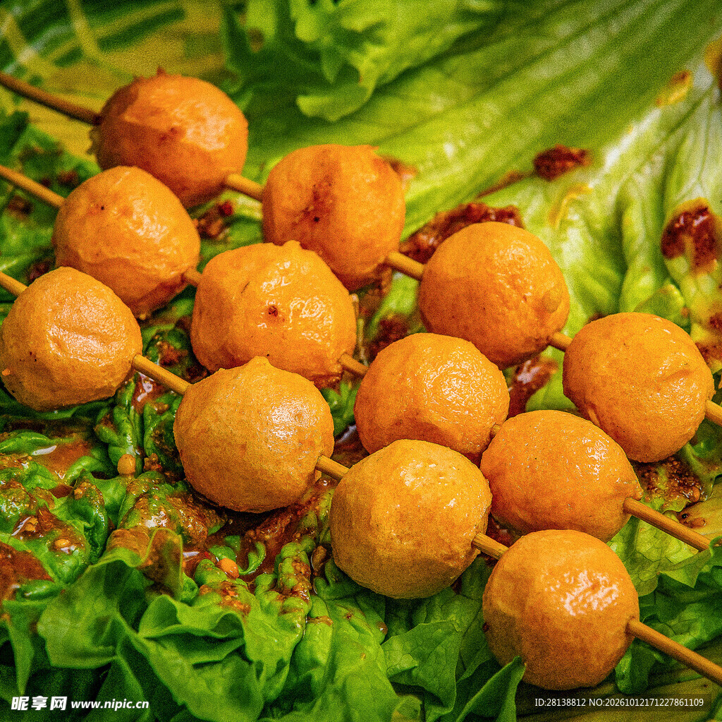特色烤鱼丸串