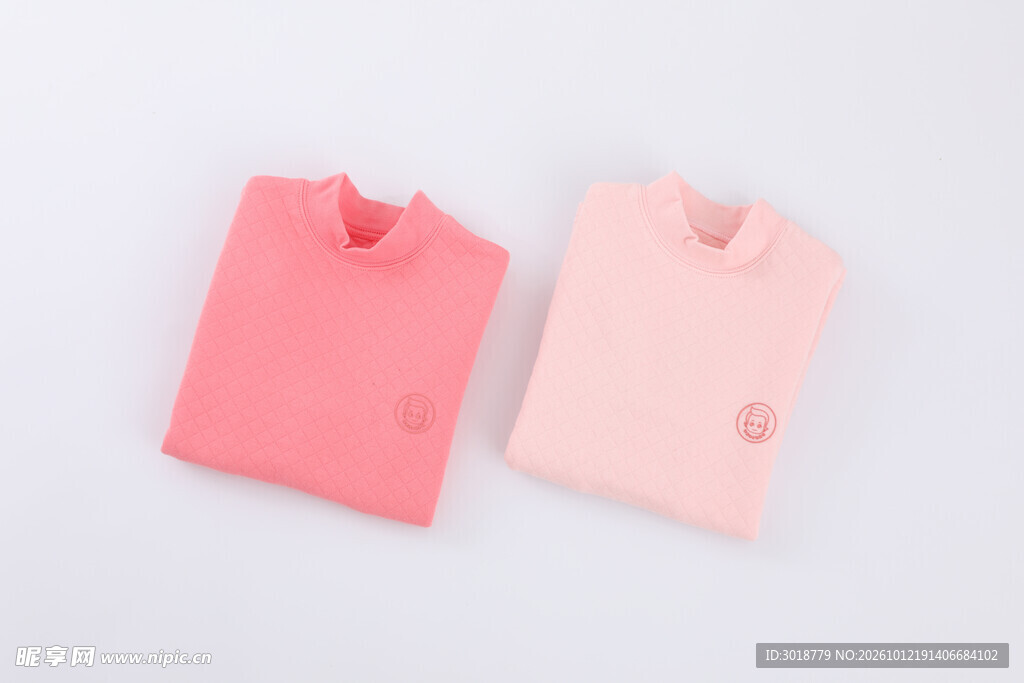 两款粉色折叠上衣