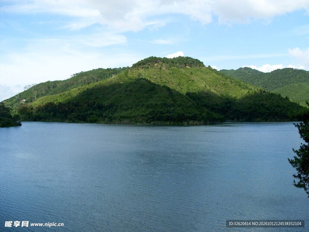 青山湖景自然风光