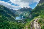 山谷湖景自然风光