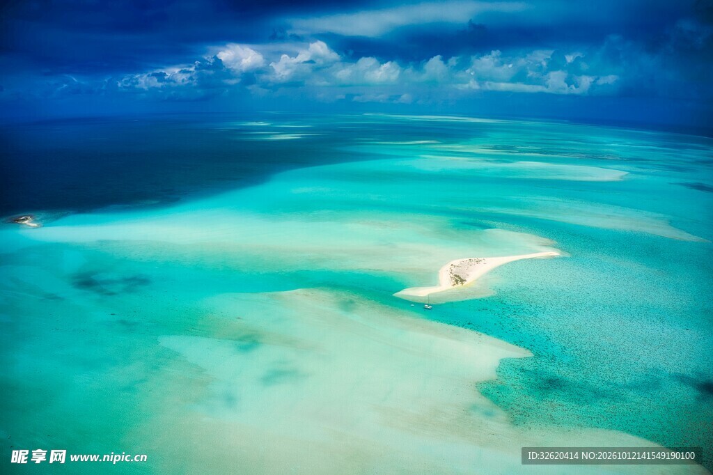 碧海沙洲风光