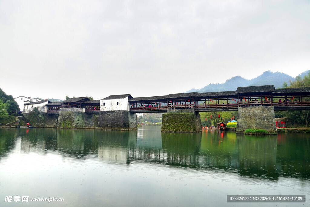 古廊桥山水风光