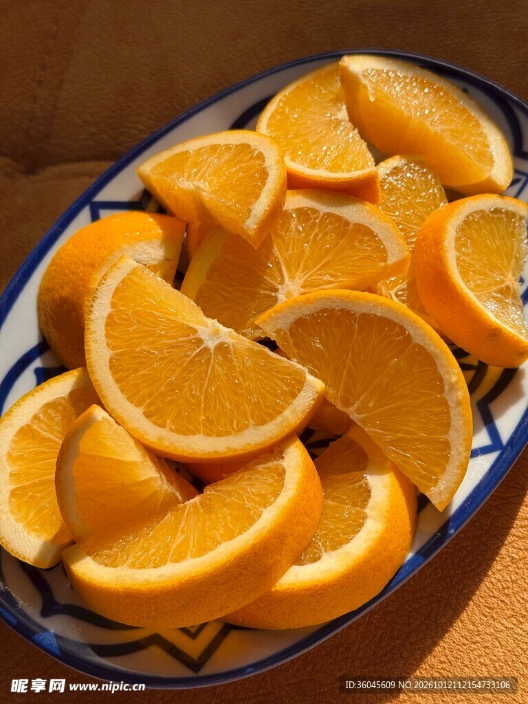 盘中鲜切橙子片