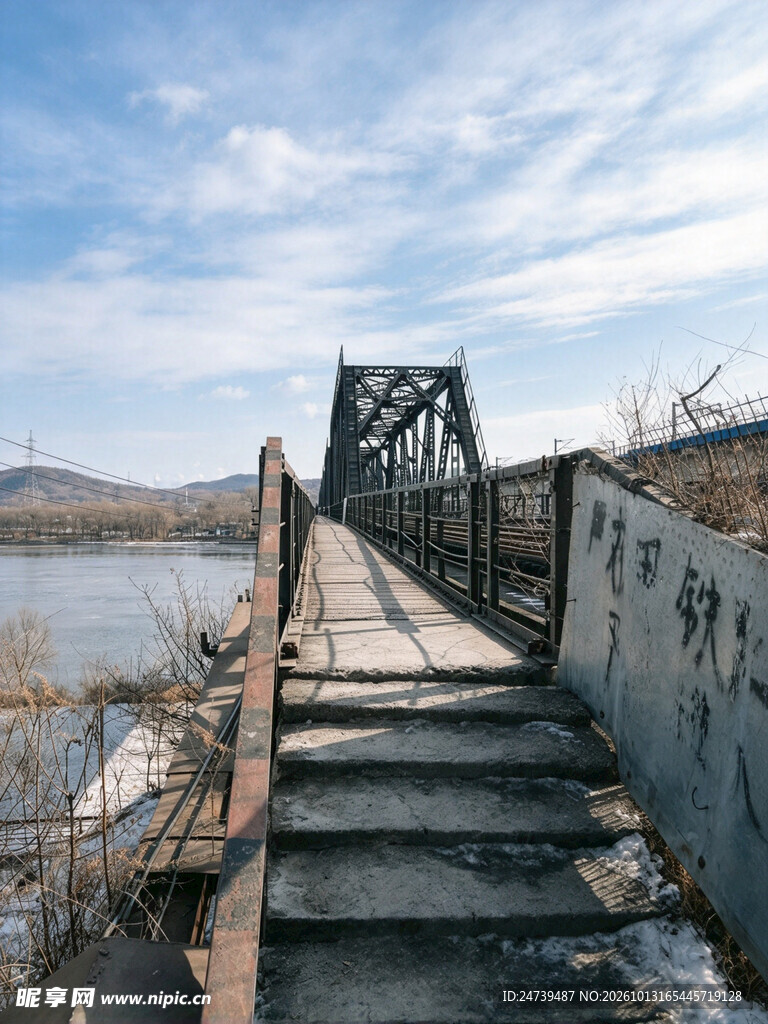 跨江老式铁路钢桥