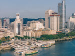 滨江城市沿岸风光