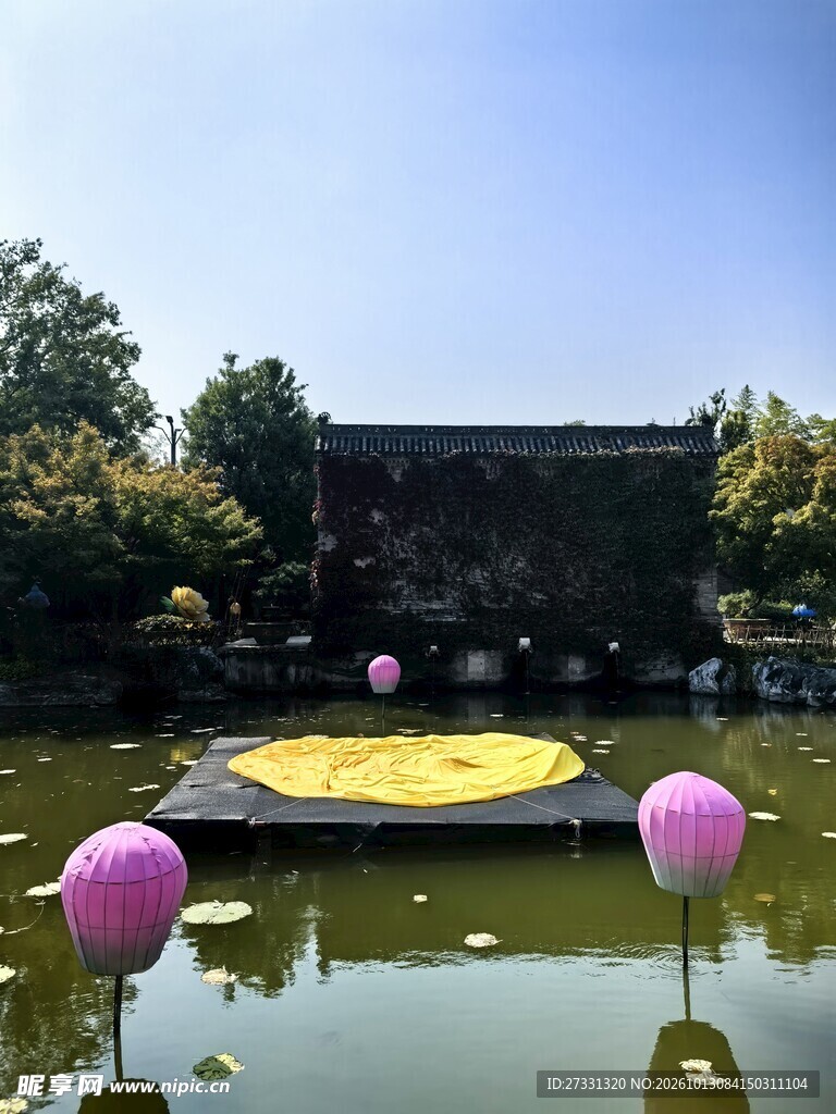 中式园林荷塘景观